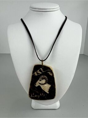 Vintage Allen Tosh Signed Moose Antler Ram Necklace Northwest Territories